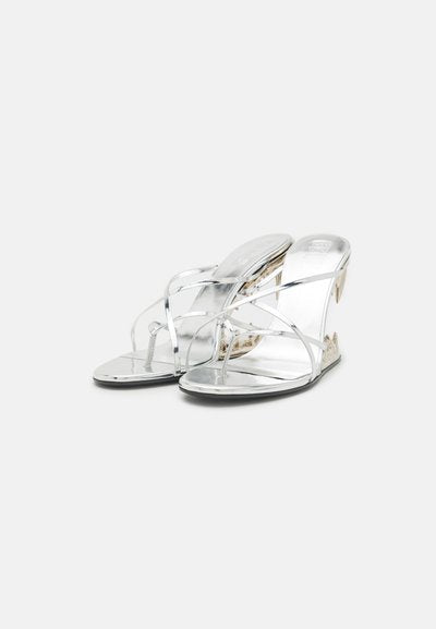 Women's Black Morso Thong Heeled Sandals